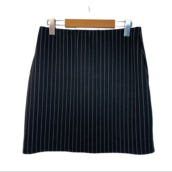 Ardene Vertical Pinstripe Black Skirt - Picture 1 of 3